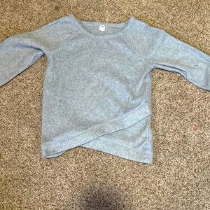 Long sleeve gray sweatshirt